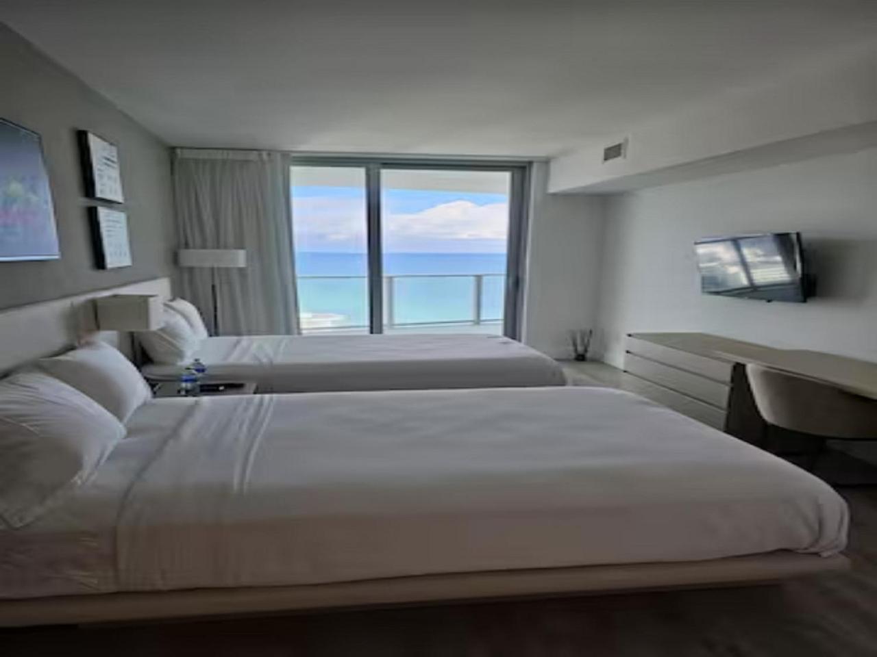 Lyfe Residence Building - Private Apts Over The Beach Hollywood Exterior photo
